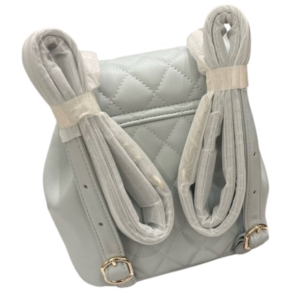 Gorgeous Backpack Or Purse - Picture 3 of 12